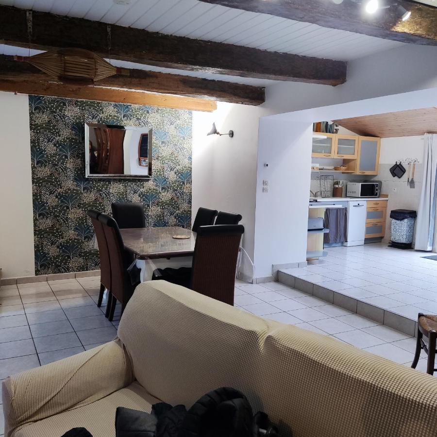 Frossay Gite De L'Escapade מראה חיצוני תמונה